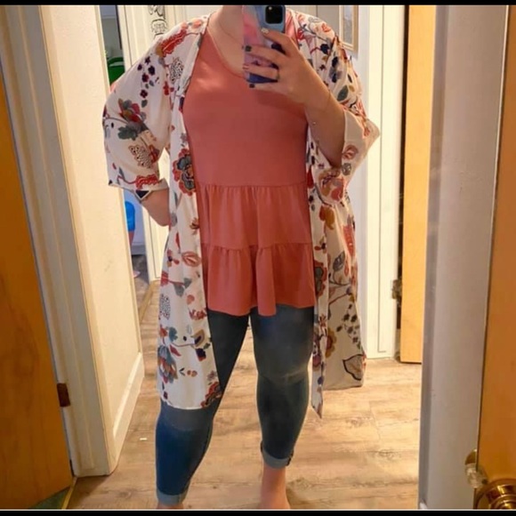 e.Luna top in blush - Picture 3 of 3